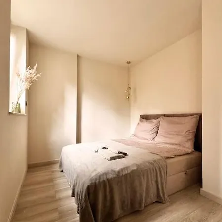 Unique Center * ורוצלב